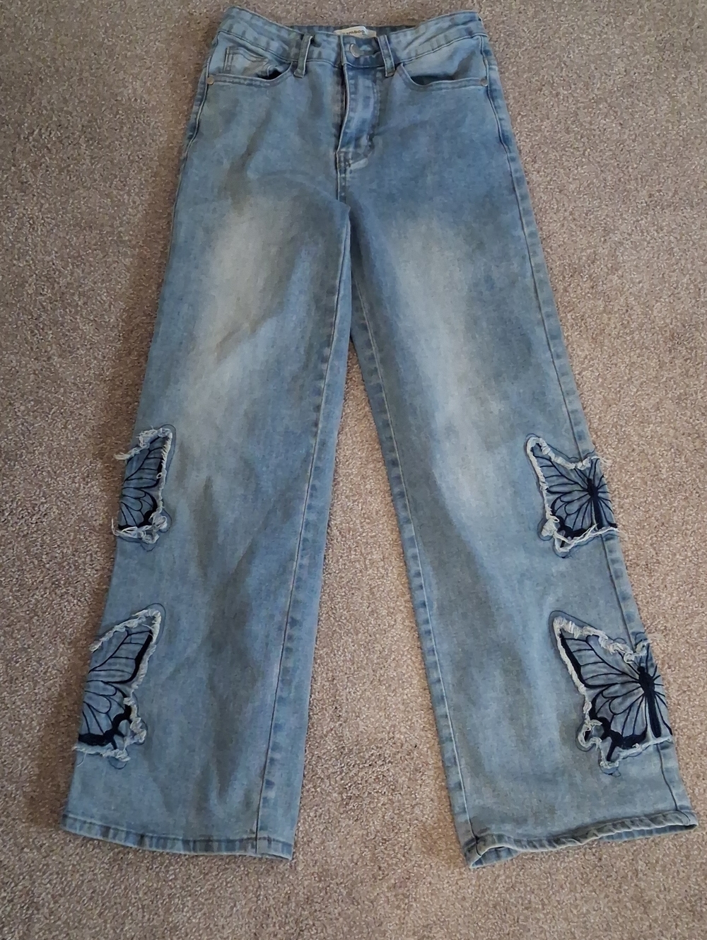 BAMBOO Light Blue Wide-Leg Jeans with Navy Butterfly Appliqués (5)
